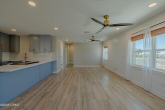 8504 Tradewinds Dr in Port St. Joe, FL - Building Photo - Building Photo