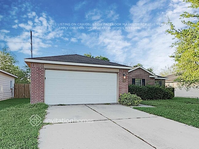 property at 3902 Enclave Mist Ln