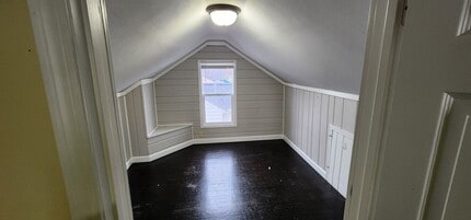 1748 W Grand Ave in Beloit, WI - Building Photo - Building Photo