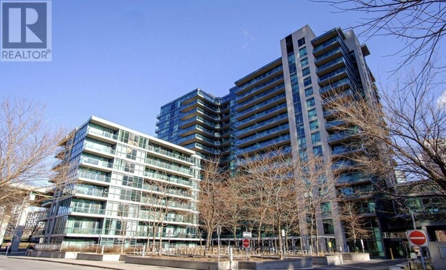 property at 209 Fort York Blvd