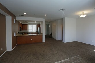 Magnolia Court Townhomes in Corona, CA - Building Photo - Interior Photo