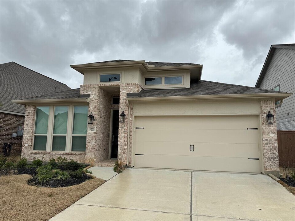 7223 Songlark Lndg Ct in Katy, TX - Foto de edificio