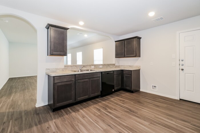 2237 Onyx Ln in Conroe, TX - Building Photo