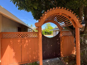 1808 Las Ramblas Dr in Concord, CA - Building Photo - Building Photo