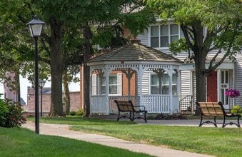 Rochester Highlands in Rochester, NY - Building Photo - Building Photo