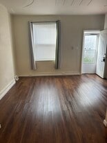 2613 W Seltzer St in Philadelphia, PA - Building Photo