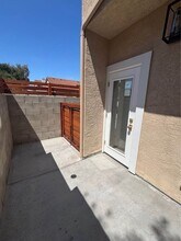 1047 Shepherds Knoll Pl in Chula Vista, CA - Foto de edificio - Building Photo