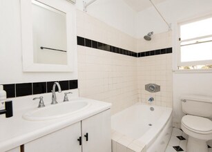 1133 26th St, Unit A in Santa Monica, CA - Foto de edificio - Building Photo
