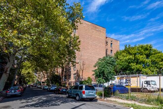 285 E 35th St in Brooklyn, NY - Building Photo - Building Photo