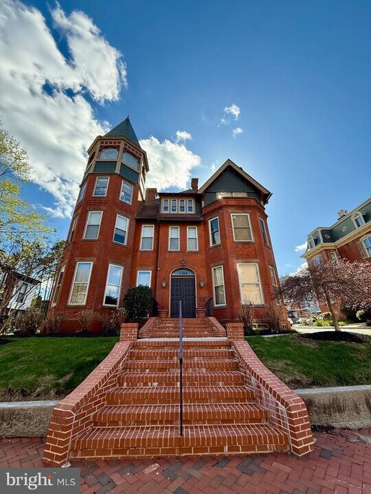 1304 Delaware Ave in Wilmington, DE - Building Photo
