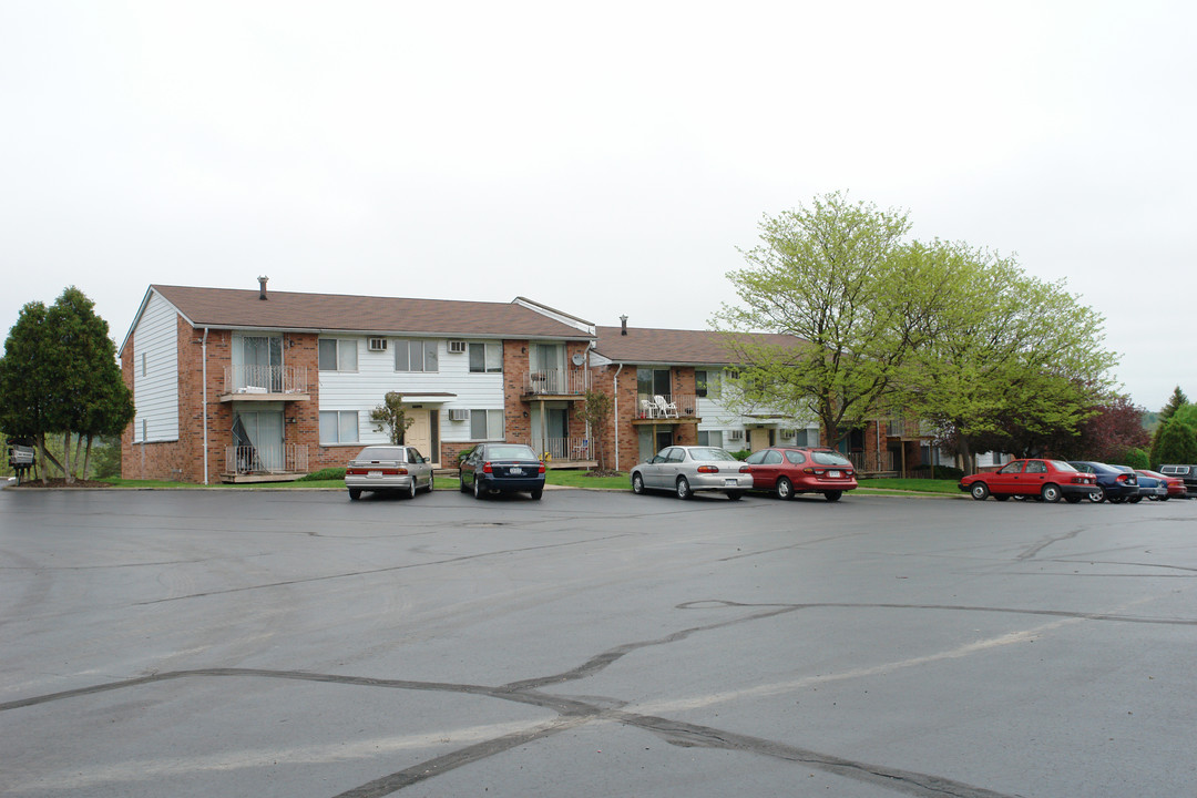 Eastview Manor Apartments in Victor, NY - Building Photo