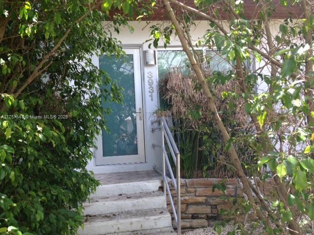 3931 Garden Ave in Miami Beach, FL - Building Photo