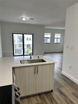 15540 SW 136th St in Miami, FL - Building Photo