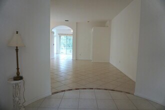 2018 Reston Cir in Royal Palm Beach, FL - Building Photo - Building Photo