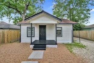 4208 Delhi St in Houston, TX - Building Photo