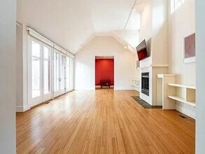 524 S Highland Ave in Bloomington, IN - Building Photo - Building Photo