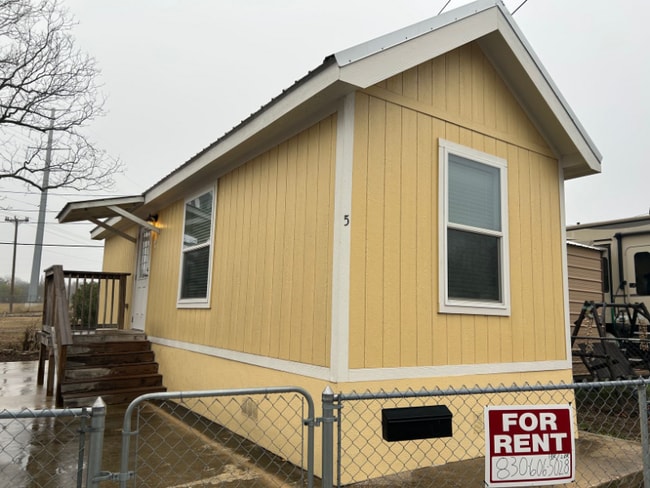 property at 5215 Crestway Rd