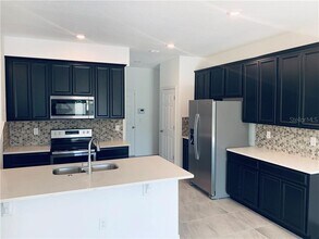 15271 Willow Arbor Cir in Orlando, FL - Building Photo - Building Photo