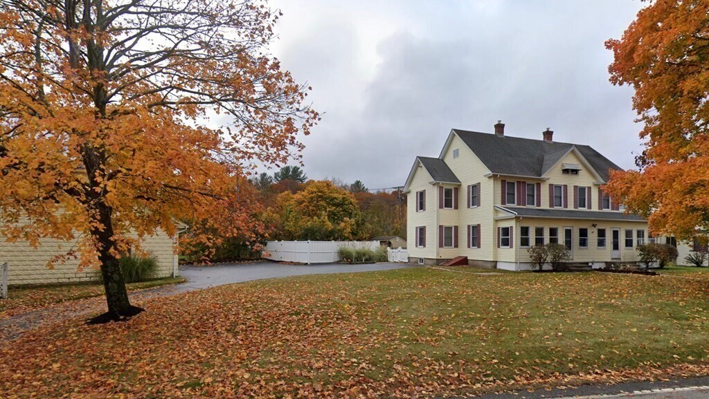 136 Ferry St in Grafton, MA - Building Photo