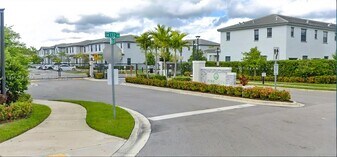 28617 SW 132nd Ct in Homestead, FL - Building Photo