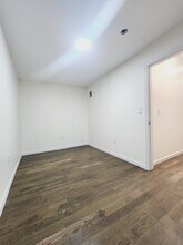 77 Oak St, Unit 3 in Jersey City, NJ - Building Photo - Building Photo