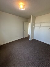 1516 1st St E, Unit 302 in Thief River Falls, MN - Building Photo - Building Photo