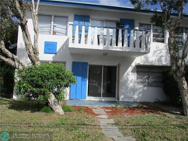 2361 NE 10th St-Unit -5 in Pompano Beach, FL - Building Photo - Building Photo