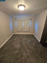 4370 Harmon Rd in El Sobrante, CA - Building Photo - Building Photo