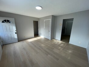 3830 Blondo St in Omaha, NE - Building Photo - Building Photo