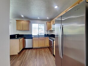 684 E Andrea St in Kuna, ID - Building Photo - Building Photo