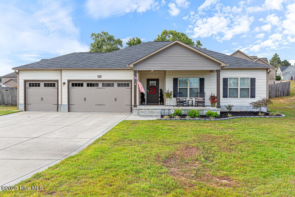 130 Blue Chip Ct in Broadway, NC - Building Photo