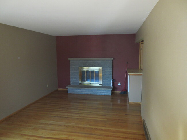 2505-2507 Rutledge Ave in Janesville, WI - Building Photo - Building Photo