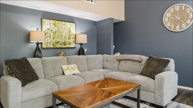 420 Fall Creek Dr in Branson, MO - Building Photo - Building Photo