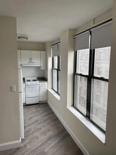 1126 Boylston St, Unit 304 in Boston, MA - Building Photo - Building Photo