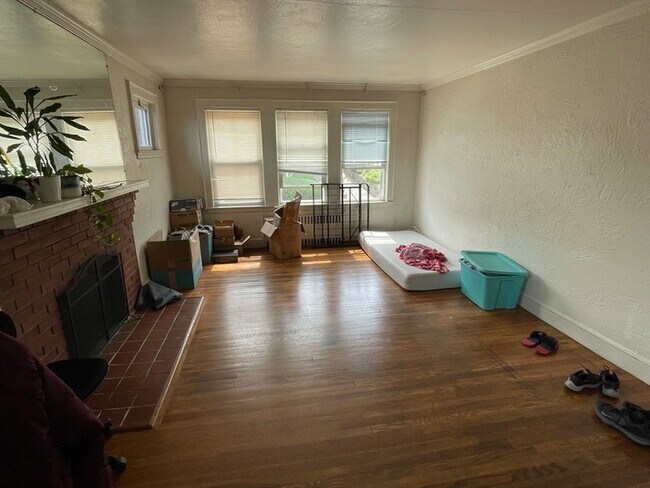 238 Corey Rd, Unit 2 in Boston, MA - Building Photo - Building Photo