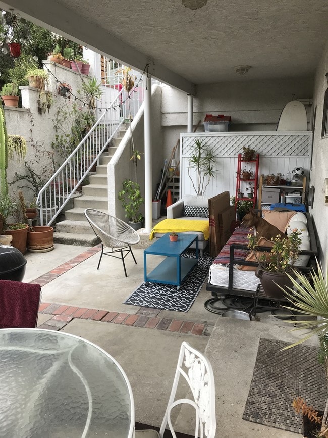property at 908 Robinson St
