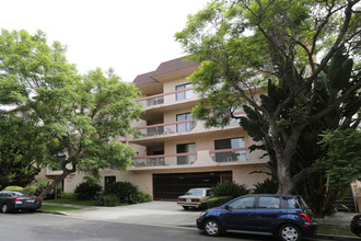 1612 Camden Ave in Los Angeles, CA - Building Photo - Primary Photo