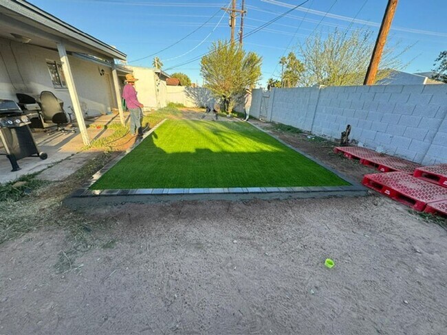 725 E Alameda Dr in Tempe, AZ - Building Photo - Building Photo