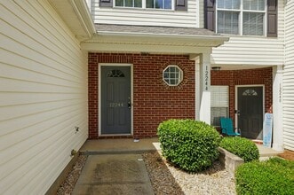 12244 Stratfield Pl Cir in Pineville, NC - Building Photo - Building Photo