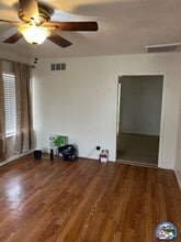 1035 W Olive Ave in El Centro, CA - Building Photo - Building Photo