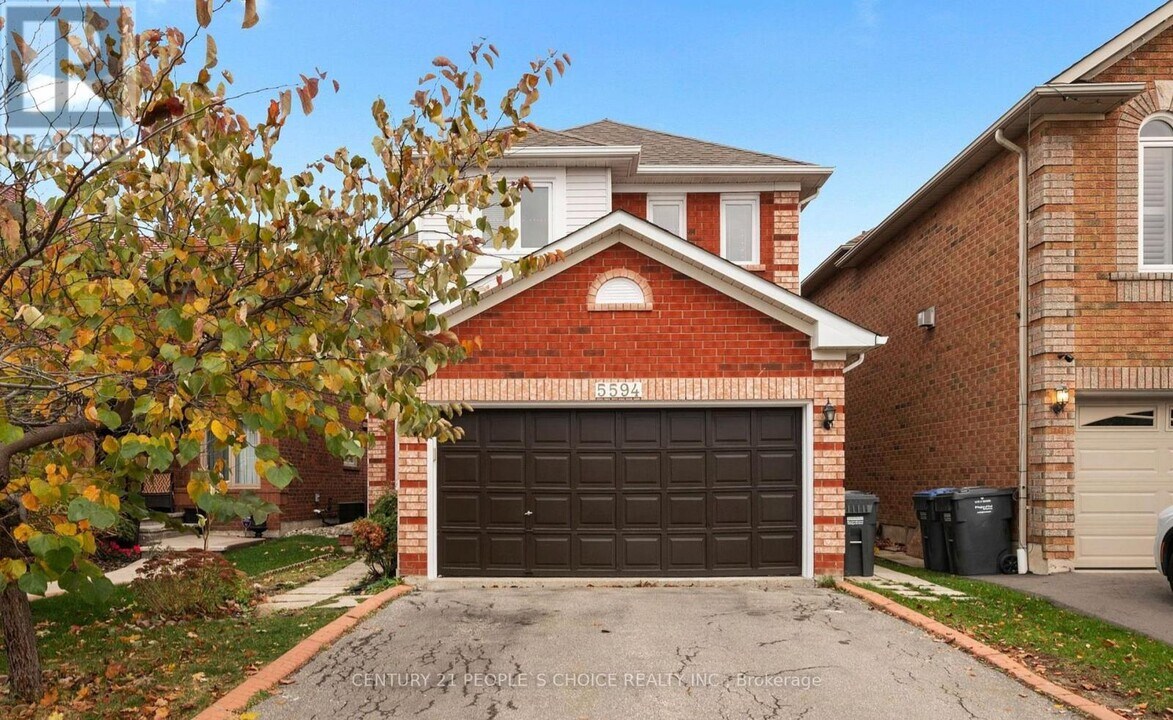 5594 Taw Ave in Mississauga, ON - Building Photo