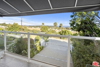 6363 Zumirez Dr in Malibu, CA - Building Photo - Building Photo