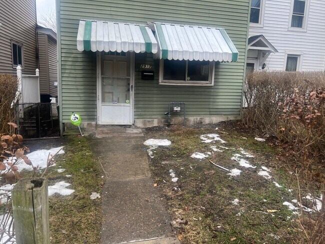 property at 2917 Shadeland Ave