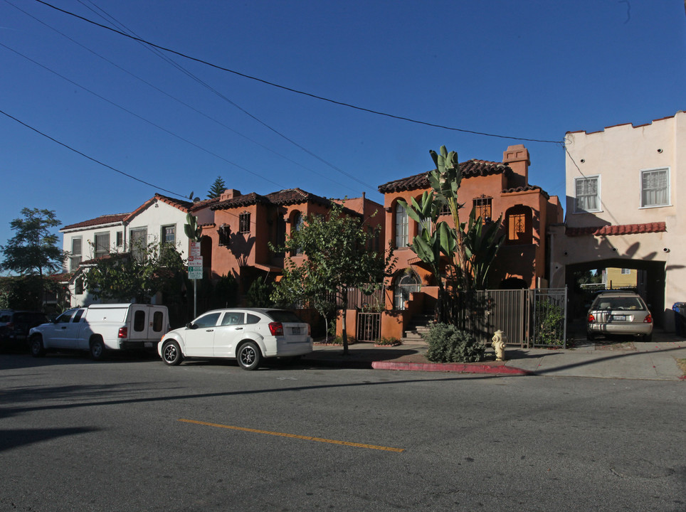 1401-1405 N Edgemont St in Los Angeles, CA - Building Photo