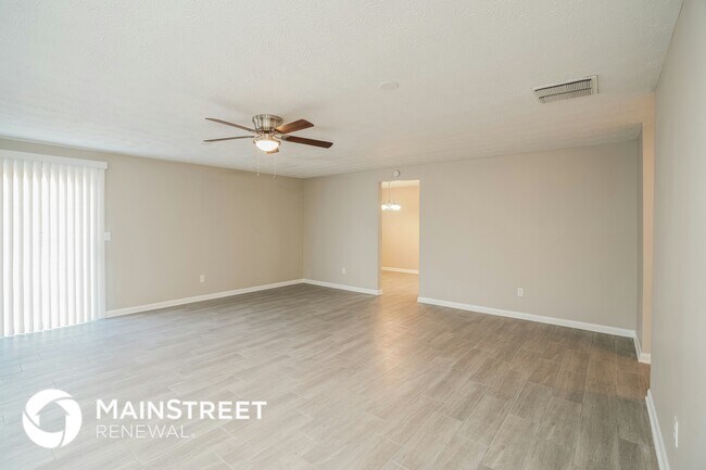 970 Dostie Cir in Orange Park, FL - Building Photo - Building Photo