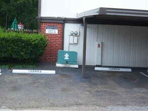 12060 Mighty Oak Dr in Houston, TX - Building Photo - Building Photo