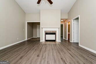 172 Marsh Glen Dr in Jonesboro, GA - Building Photo - Building Photo
