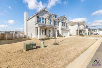 233 Shoshone Cir in Kathleen, GA - Building Photo - Building Photo
