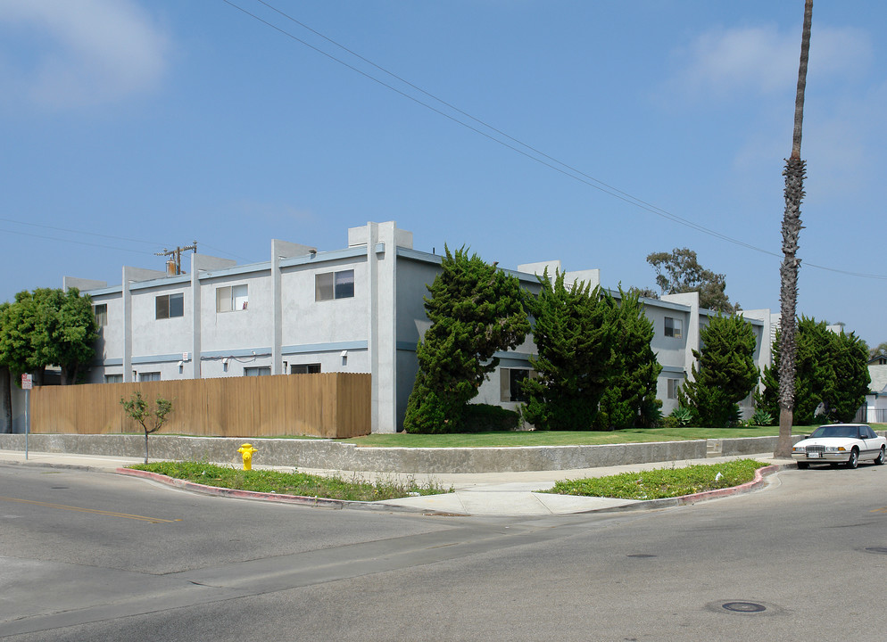 6405 Nightingale St in Ventura, CA - Building Photo