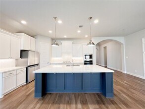 925 Rabbit Brush Rd in Leander, TX - Building Photo - Building Photo